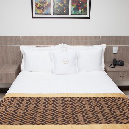 Hotel Cinco Монтерия Экстерьер фото
