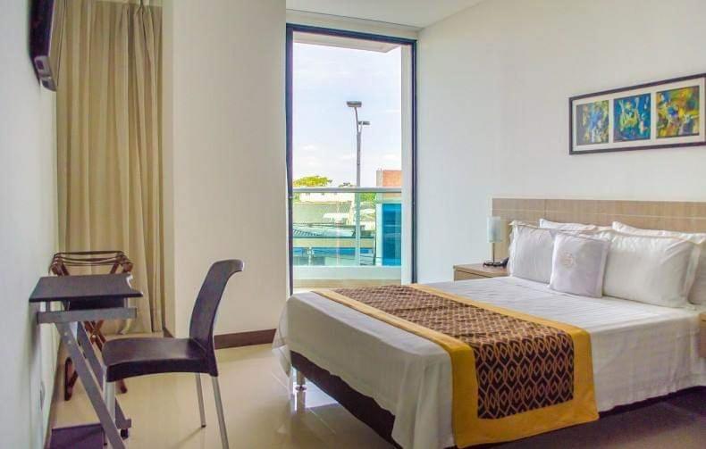 Hotel Cinco Монтерия Экстерьер фото