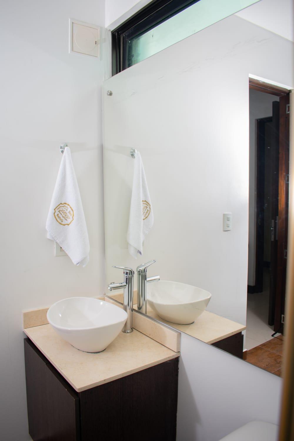 Hotel Cinco Монтерия Экстерьер фото