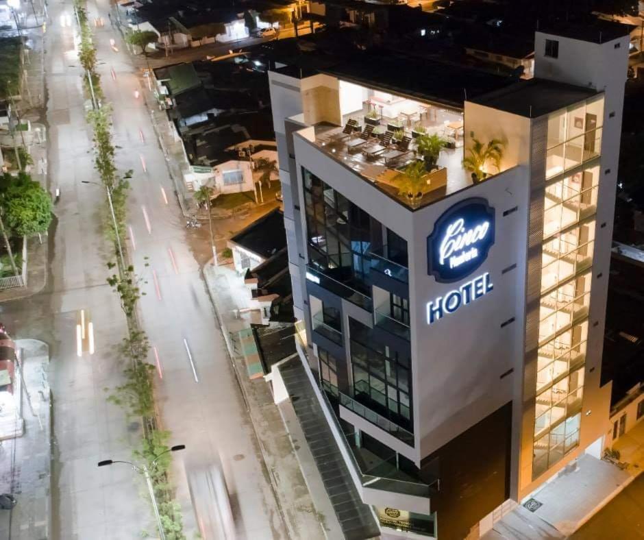 Hotel Cinco Монтерия Экстерьер фото