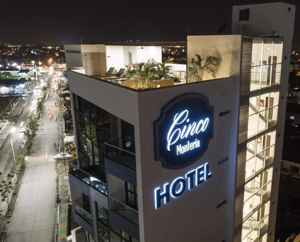 Hotel Cinco Монтерия Экстерьер фото
